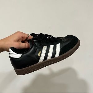 Adidas Sambas, Size 4